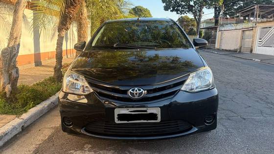 TOYOTA ETIOS 1.5 XS 16V FLEX 4P MANUAL TOYOTA ETIOS 1.5 XS 16V FLEX 4P MANUAL